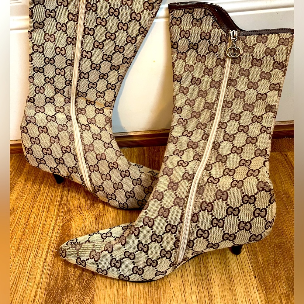 GG boots
